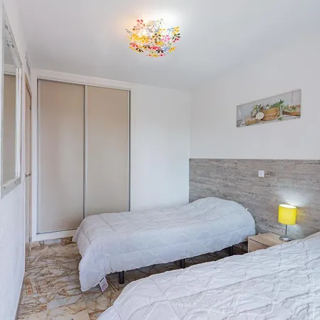 Carlos V Lejlighed Benidorm